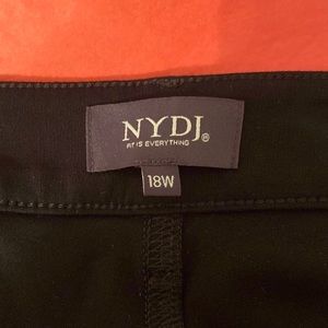 NYDJ like New Black knit 5 pocket trouser pants